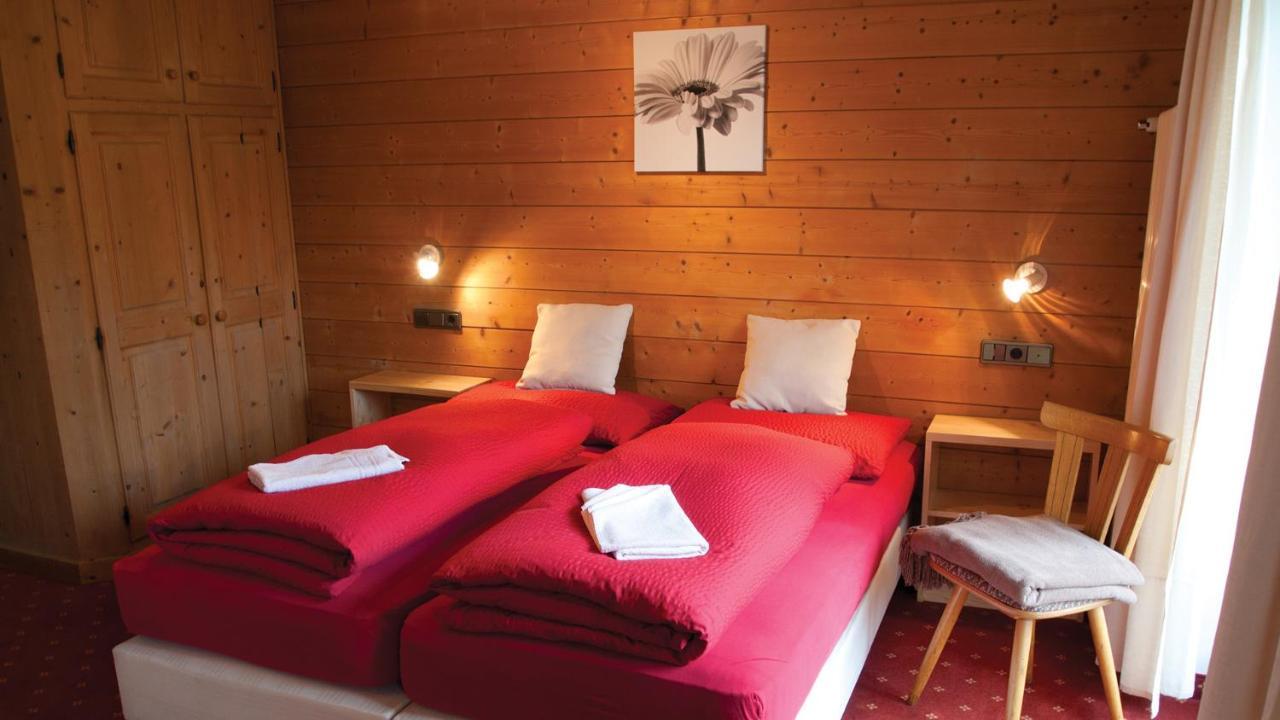 Garni Haus Valentin B&B Badia  Esterno foto