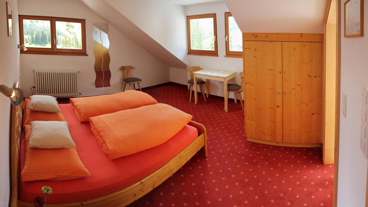 Garni Haus Valentin B&B Badia  Esterno foto