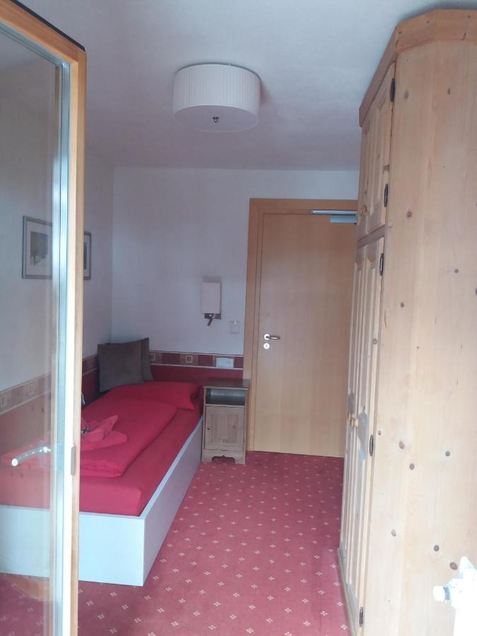 Garni Haus Valentin B&B Badia  Esterno foto