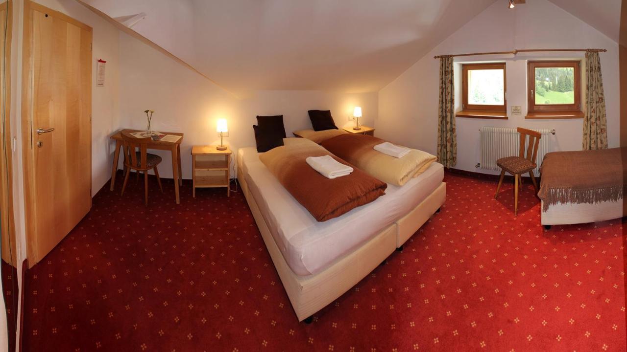 Garni Haus Valentin B&B Badia  Camera foto